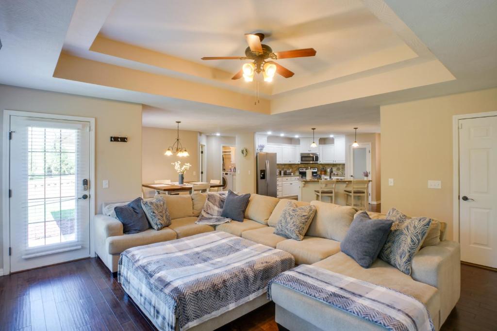 Nixa Family Home - 11 Mi to Downtown Springfield!