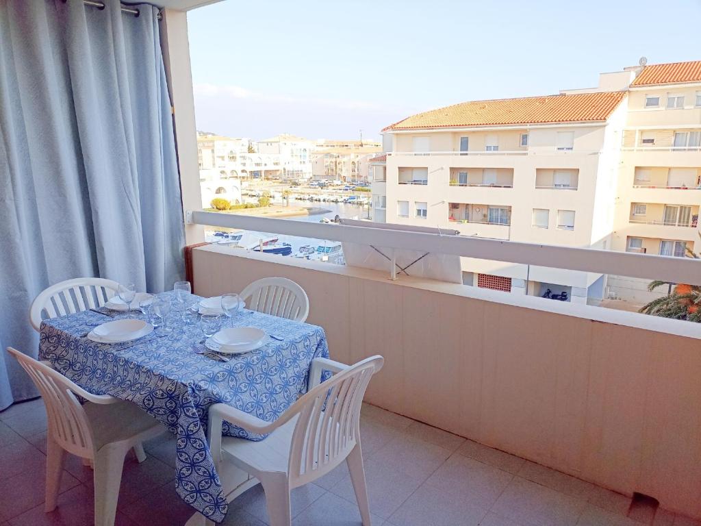 Charmant T2 cabine à Sète avec loggia et parking privé - FR-1-338-450 - 1