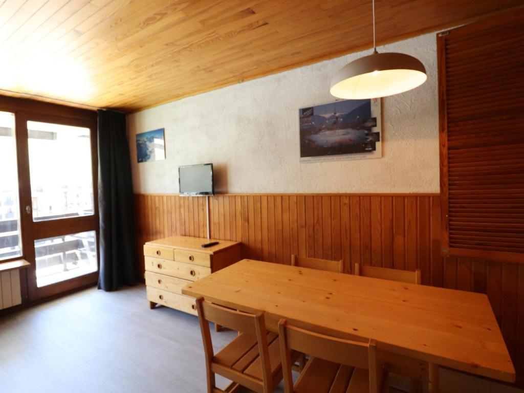 Studio Confortable avec Balcon, Près des Pistes et Commerces - FR-1-502-502 - 4