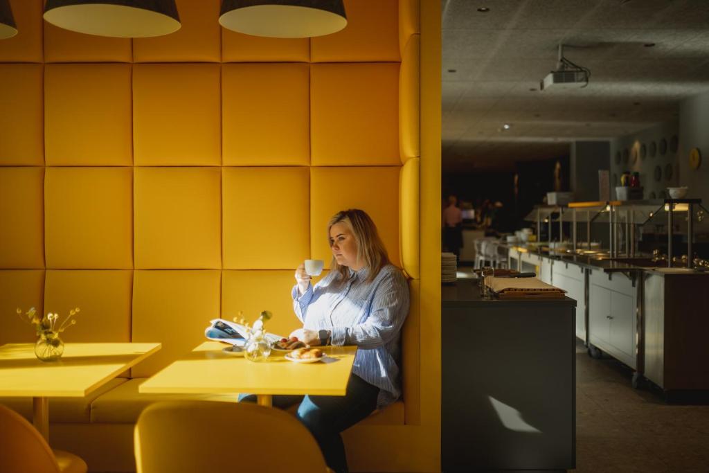 Restaurant, Mardi Hotel in Kuressaare