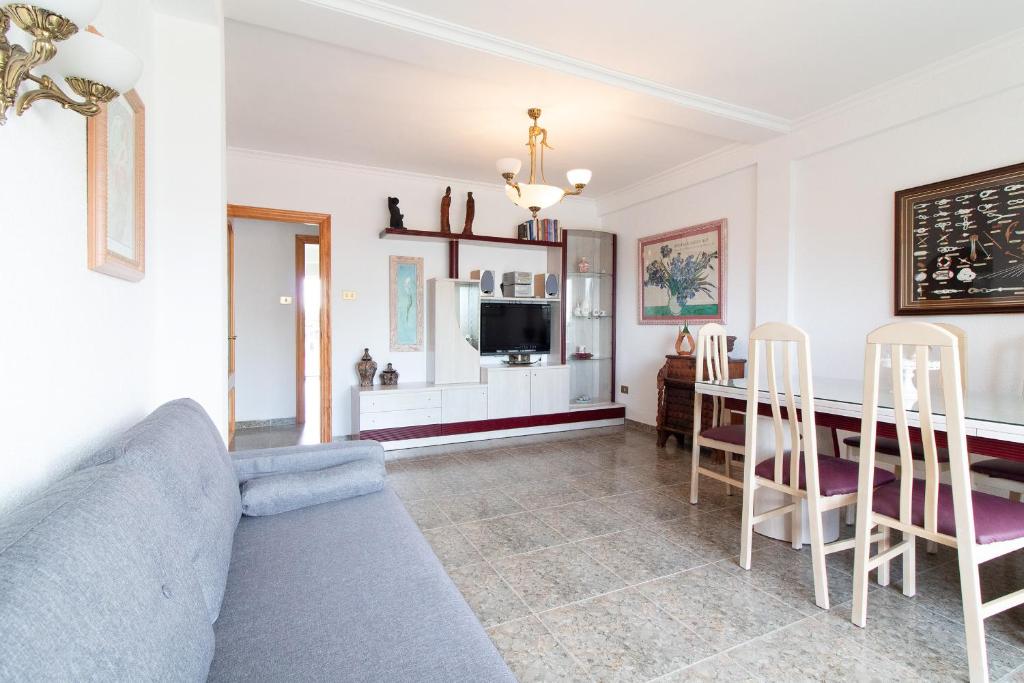 Global Vacacional, Apartamento con terraza y piscina a un paso de la playa - 4