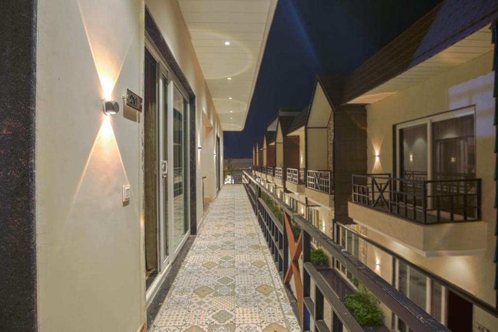 Greenwood Villa By Levelup Hotels photo