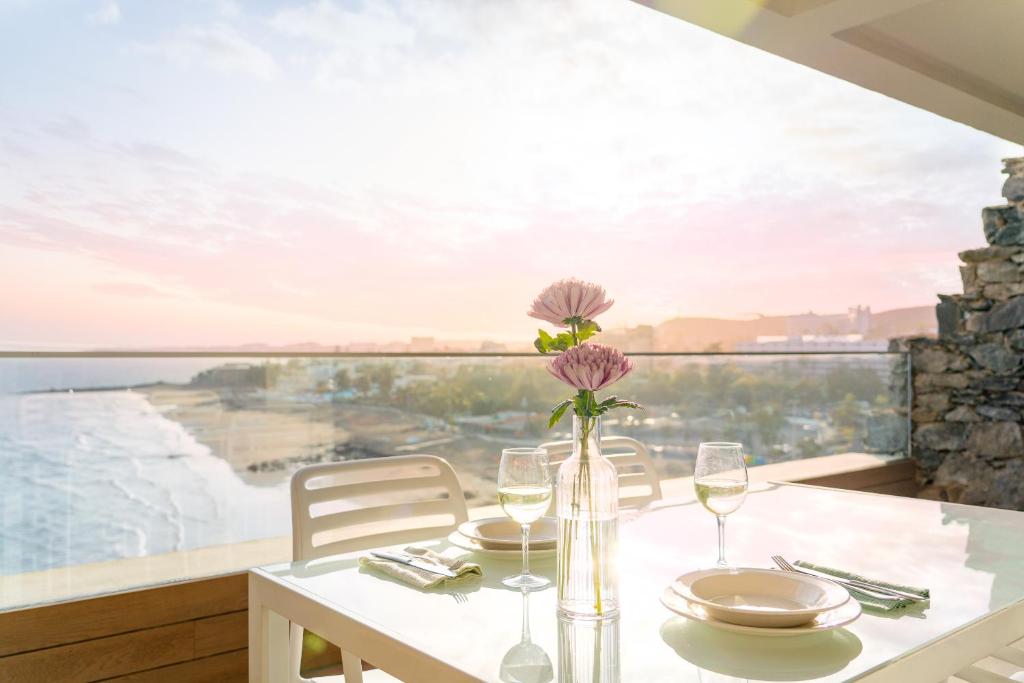 Apartamentos Buganvilla - Adults Only — Beach in San Agustin, Canary Islands