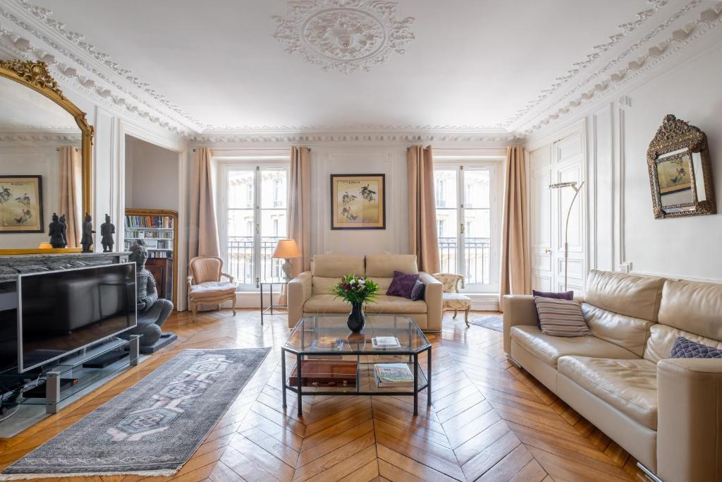 Veeve - Peaches of Paris, Paris