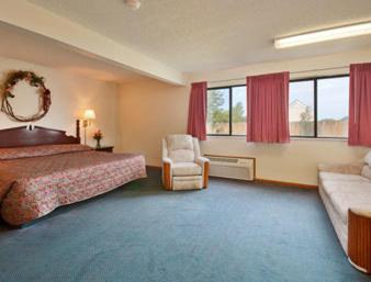 Covered Bridge Inn, Winterset