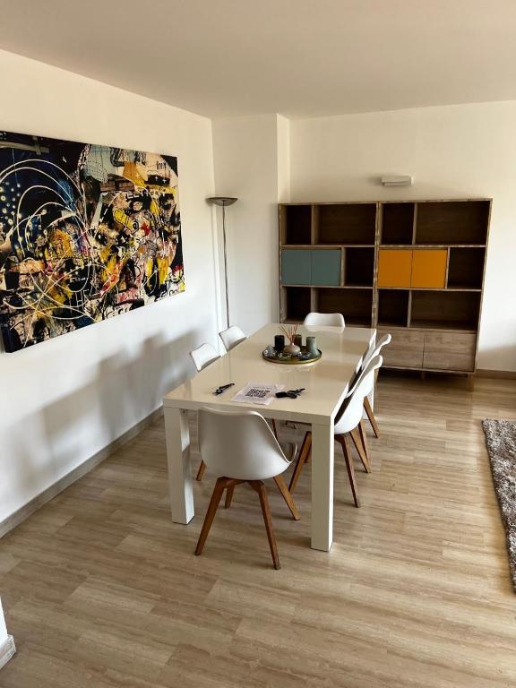 Top-of-range appartment of 90m2 & 20m2 of sunny terrace, 2min from sea - 5