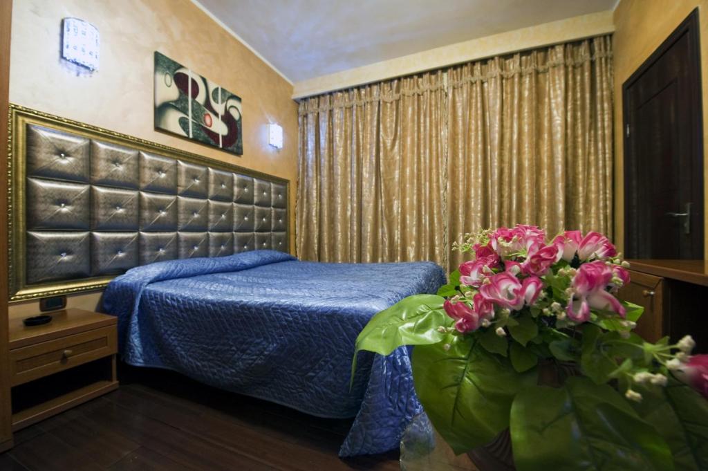 Hotel Bengasi — Hotel in Turin