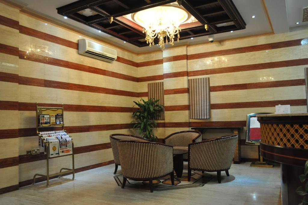 Sahara Hotel Apartment photo