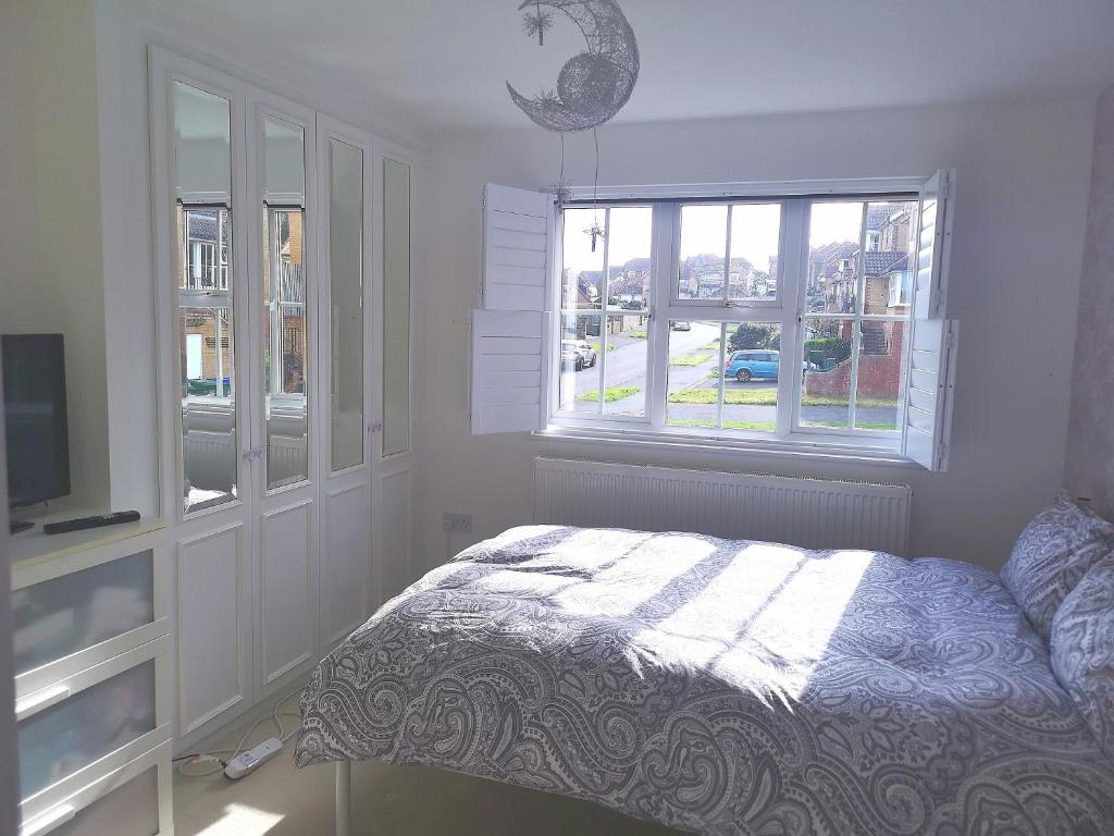 Luxury superking OR standard OR budget rooms photo