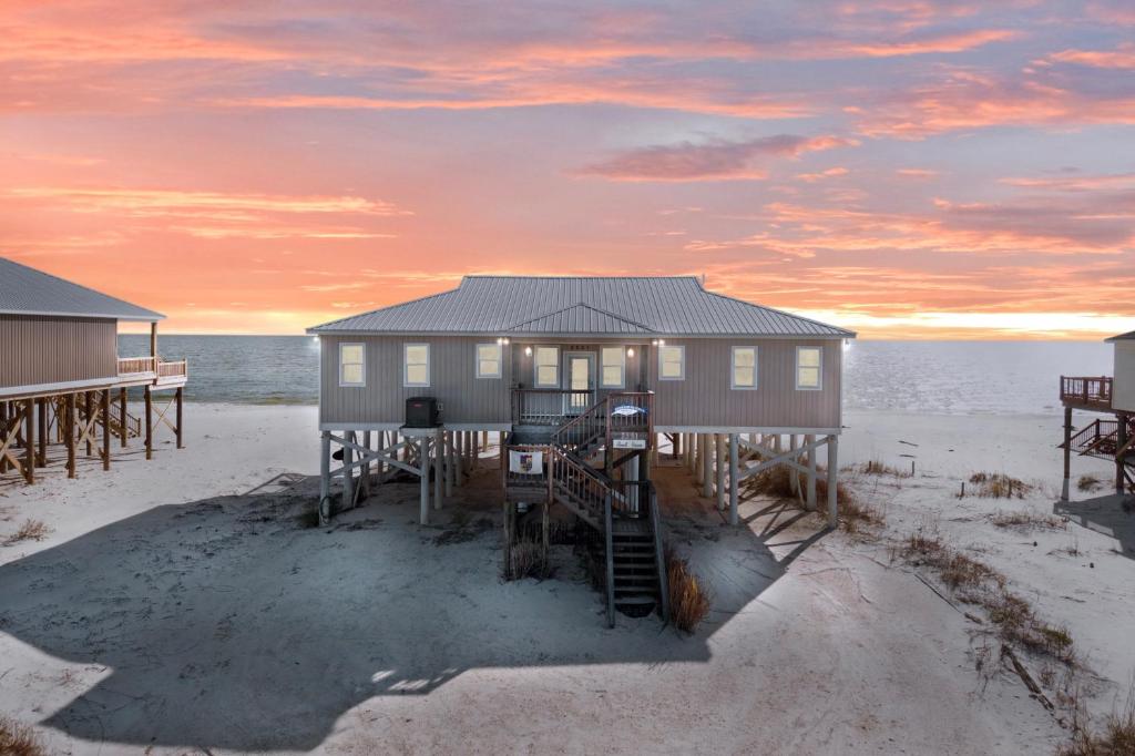 Almost Heaven, Dauphin Island