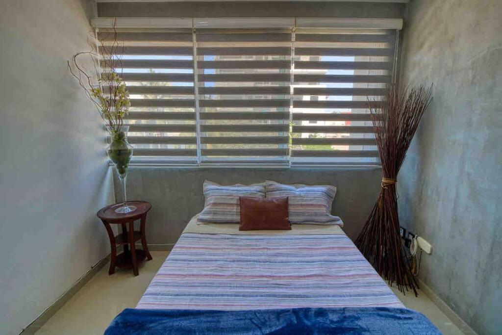 2 bd Loft in Versalles, Walk to the Beach! - 2