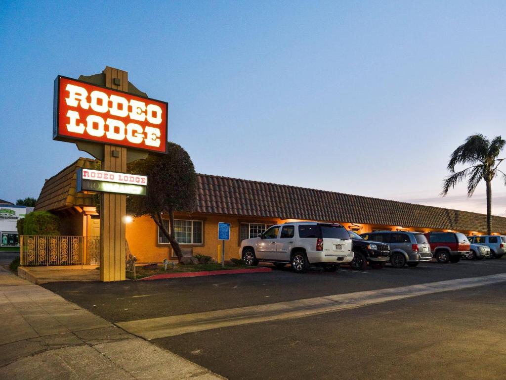 Rodeo Lodge — Hotel in Fresno (CA)