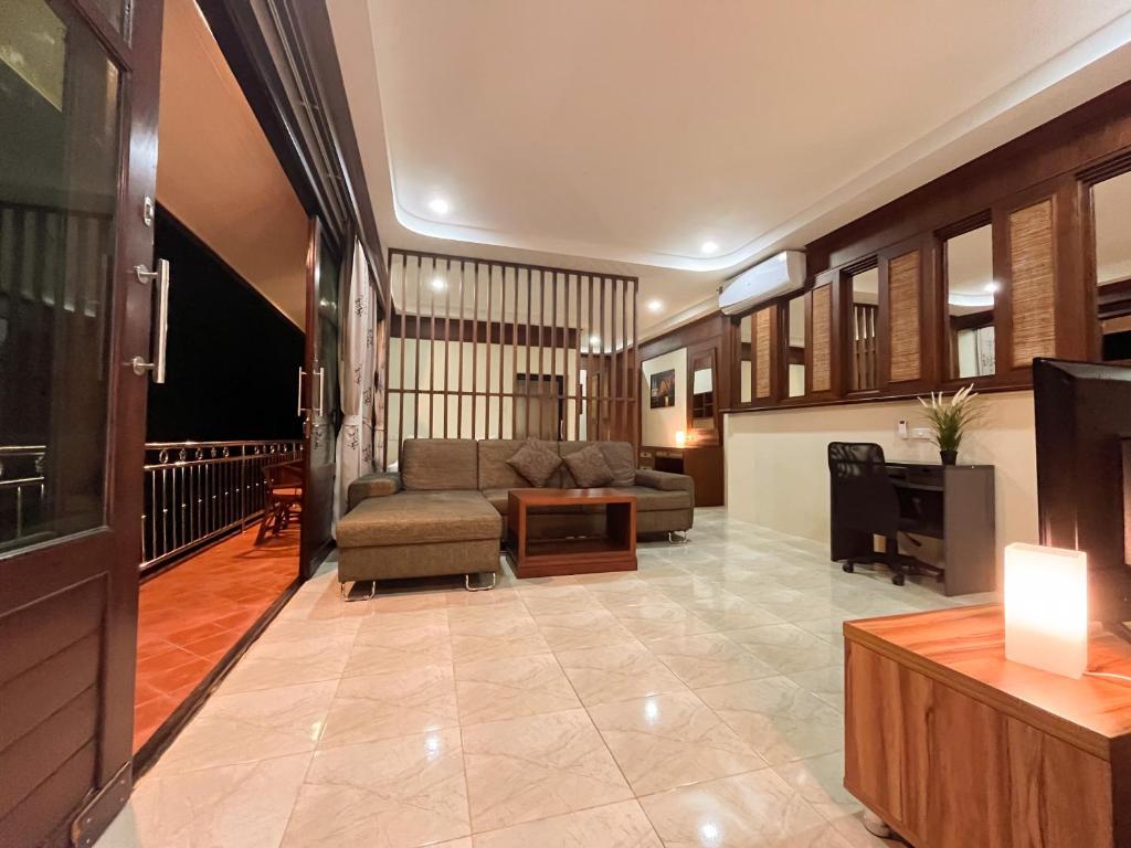 Balcony/terrace, Golden Hill Resort in Ko Pha-ngan