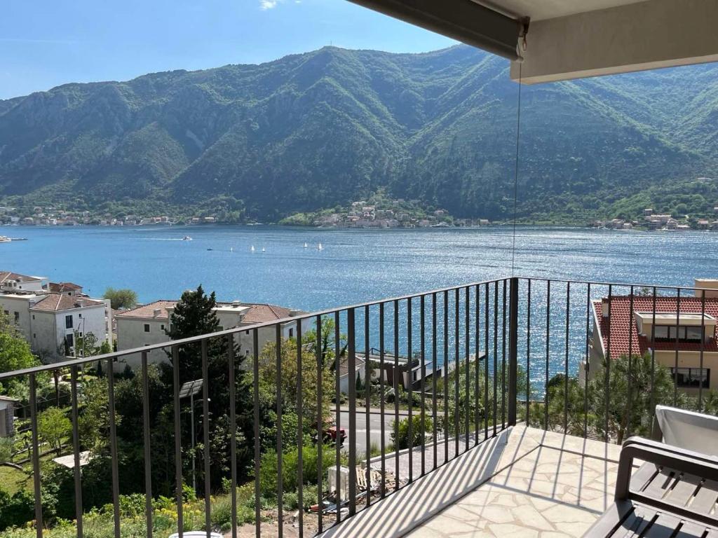 DS Apartment, Dobrota