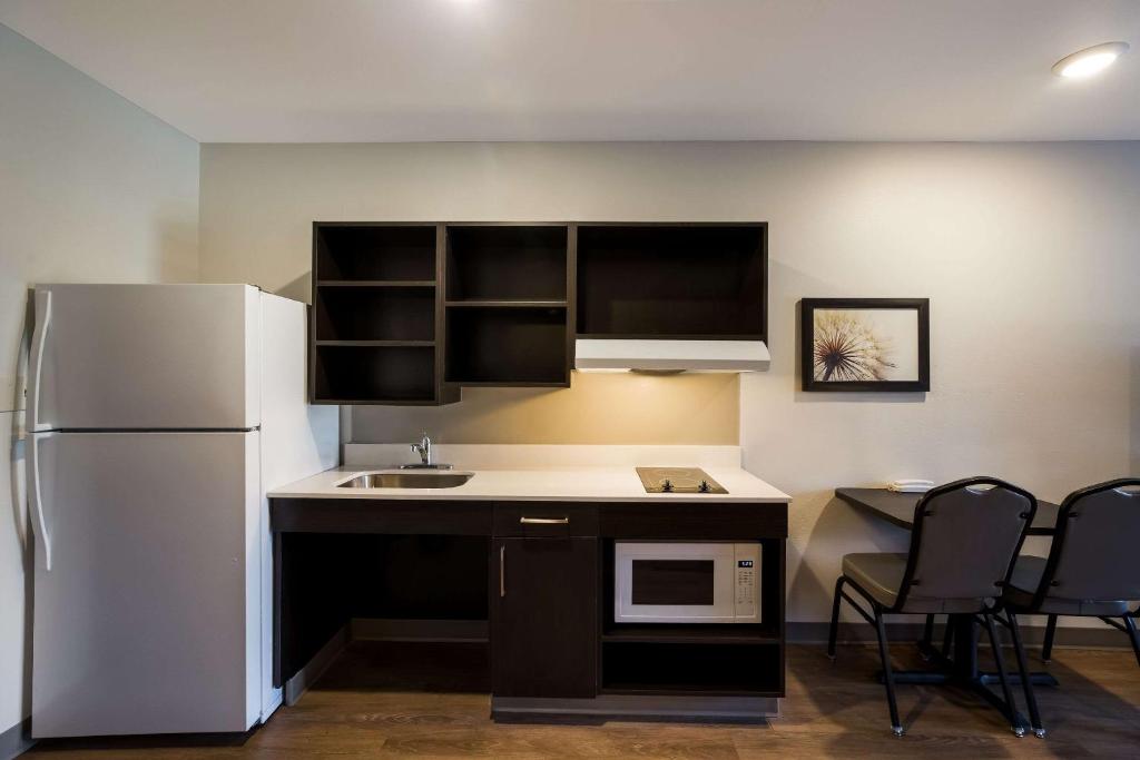 WoodSpring Suites Orlando West - Clermont photo