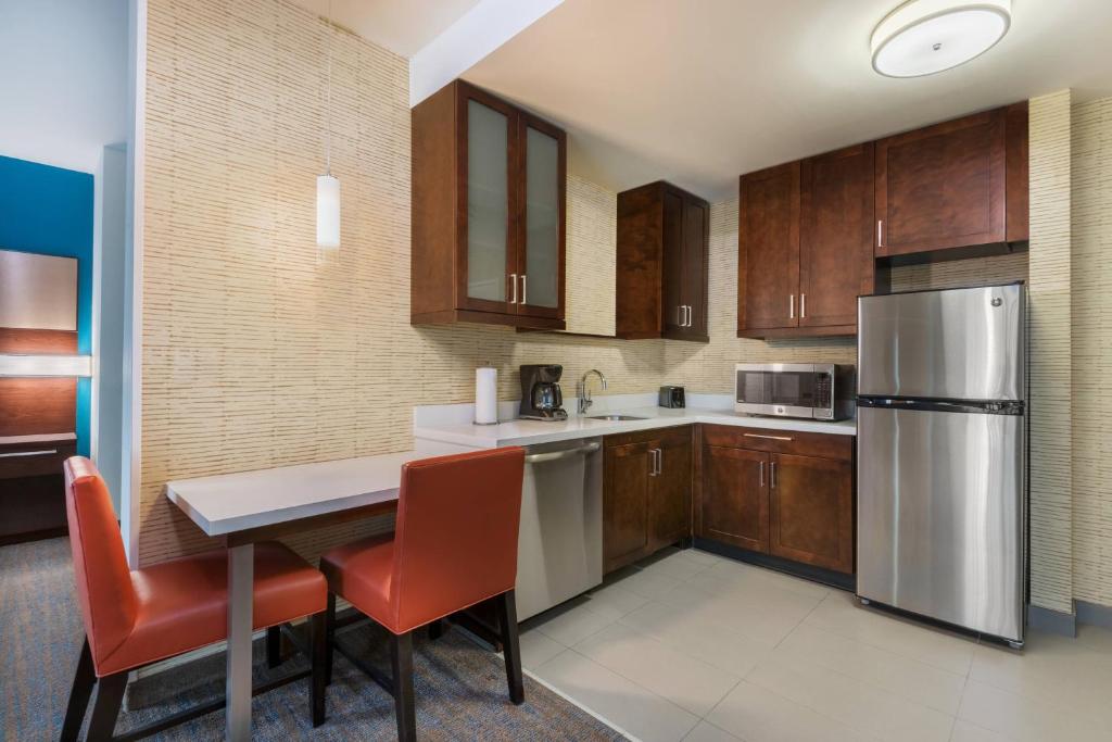 Residence Inn Charlotte City Center photo