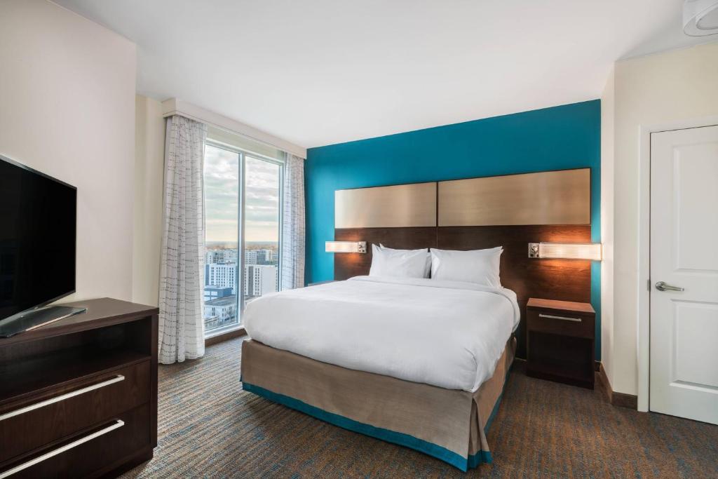 Residence Inn Charlotte City Center photo