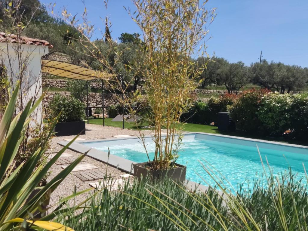 Villa Maya Blanca entre côte d́́́ Azur et gorges du Verdon et recharge voiture électrique - 1