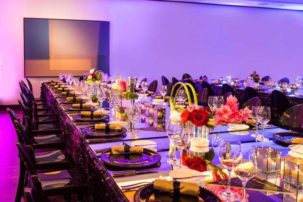 غرفة الاجتماعات/الاحتفالات