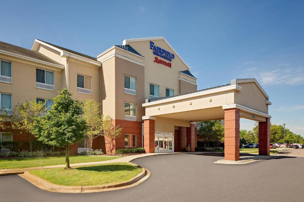 Fairfield Inn & Suites by Marriott Detroit Metro Airport Romulus, Romulus
