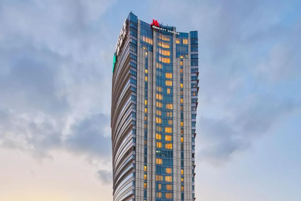 上海雅居乐万豪侯爵酒店，位于上海的酒店