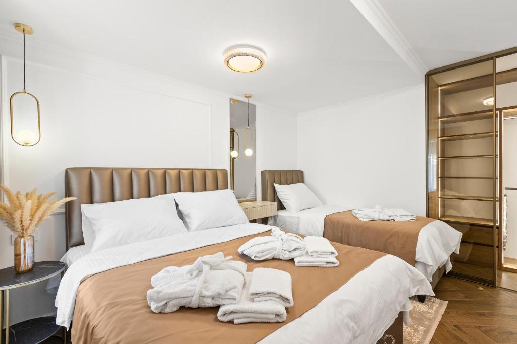 Deluxe Suite with Sea View