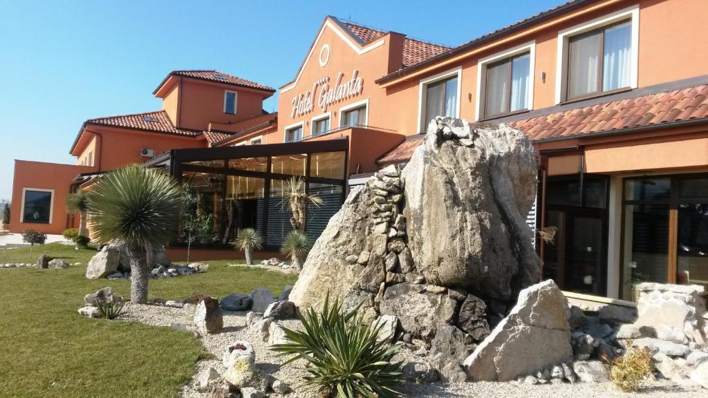 Hotel Galanta photo