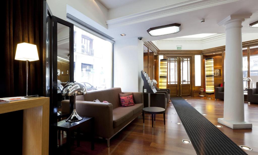 Lobby, Hotel Quatro Puerta del Sol in Madrid