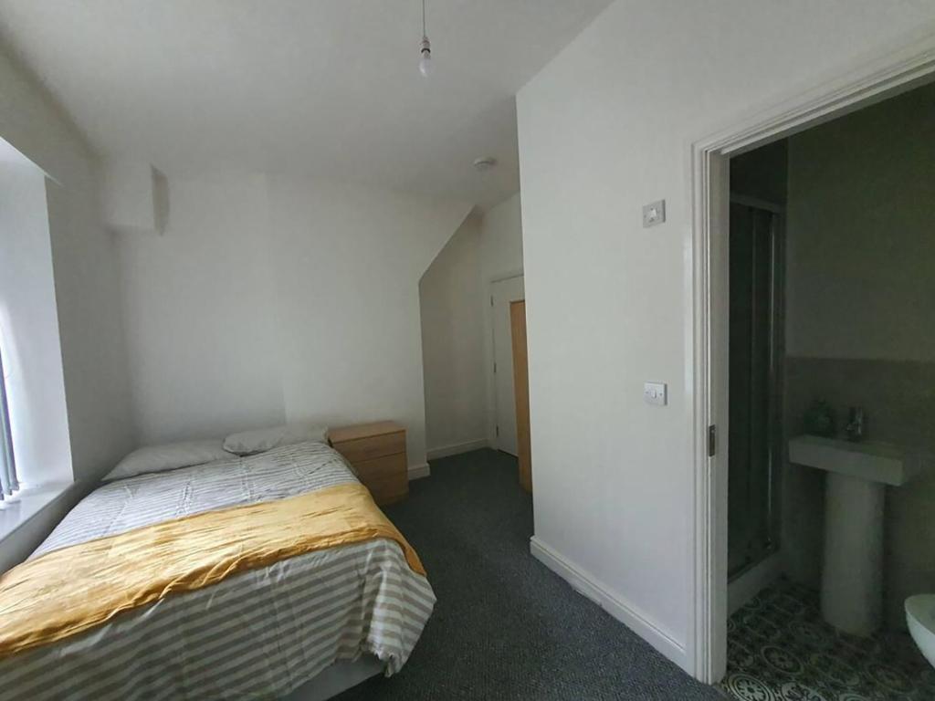 Double Room En-suiteC Burnley City Centre, Burnley