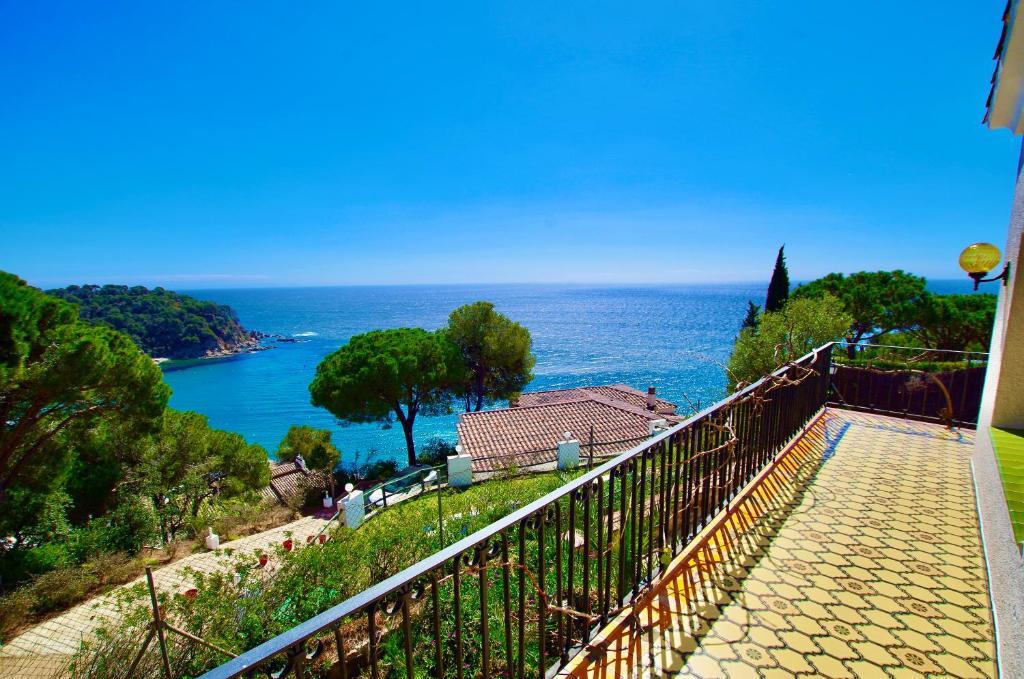 V&V LLORET- VILLA MEDITERRANIA, preciosa villa con panorámicas vistas mar en zona muy tranquila y residencial - 4