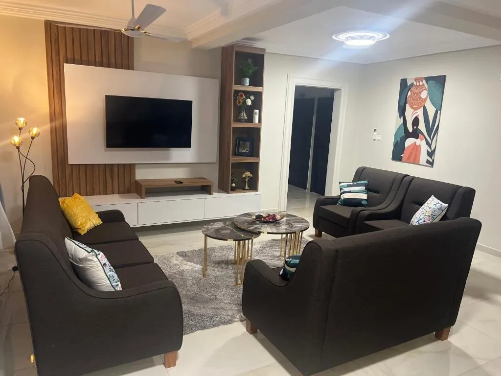 Boulevard Court, hotel v destinaci Ejisu