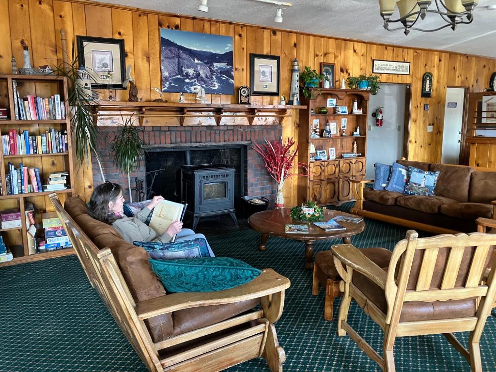 Lighthouse Inn, Florence