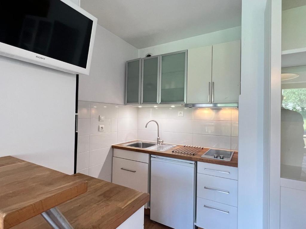 Studio moderne et cosy avec balcon et parking à Aix-les-Bains - FR-1-555-90 - 2