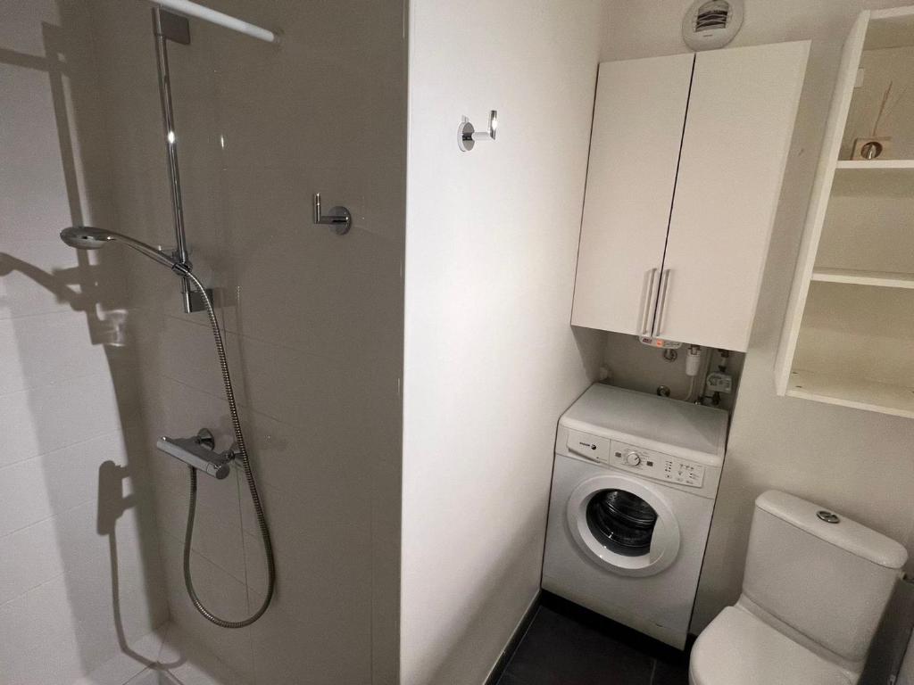 Studio moderne et cosy avec balcon et parking à Aix-les-Bains - FR-1-555-90 - 3