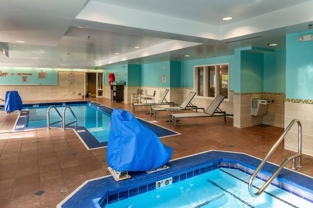 SpringHill Suites Anchorage Midtown photo