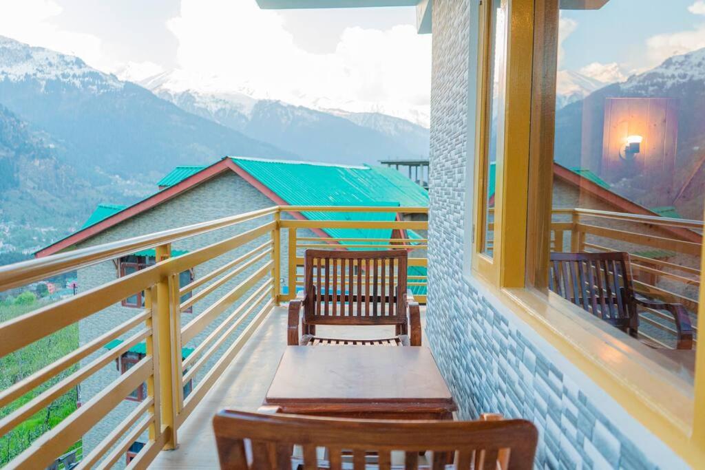 The Himalayan Retreat Manali by Le Pension Stays photo