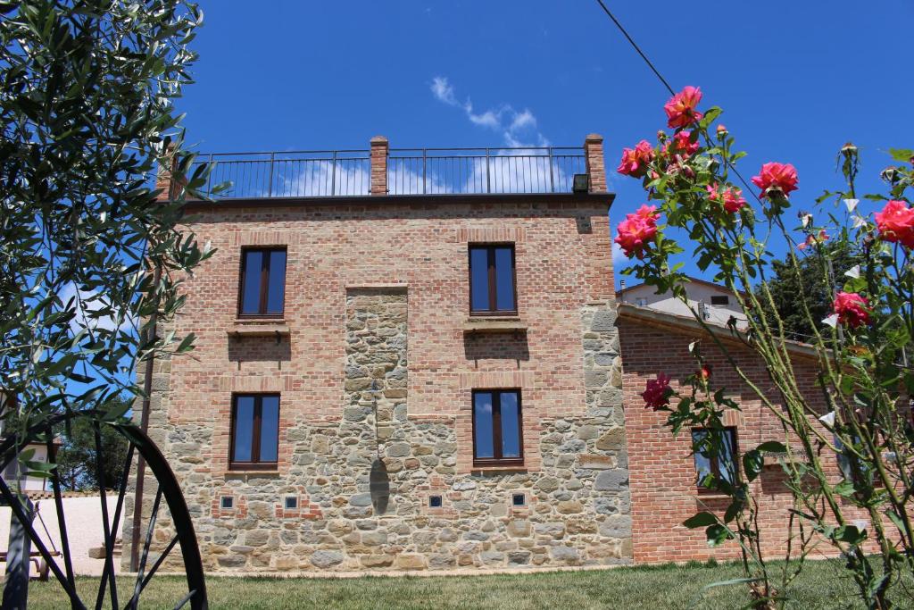 Fattoria di Pieve Pagliaccia - Cantina Brugnoni photo