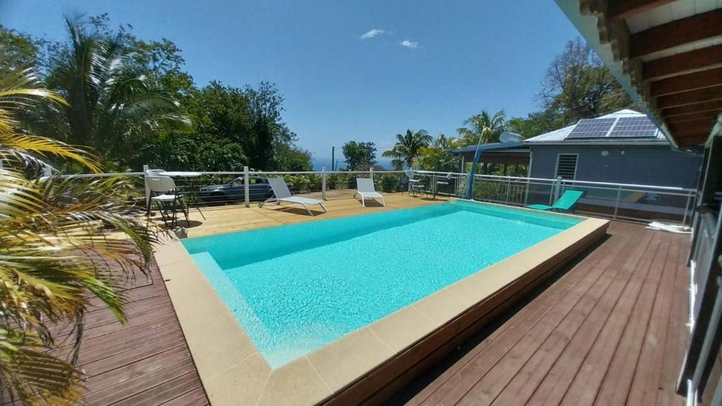 Spécial groupe !! LES HAUTS DE BORNAVE, Deshaies