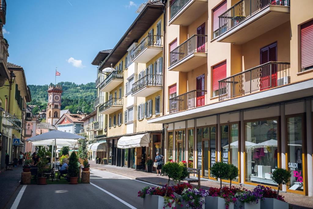 Cauriol Suites 1.1 - 2