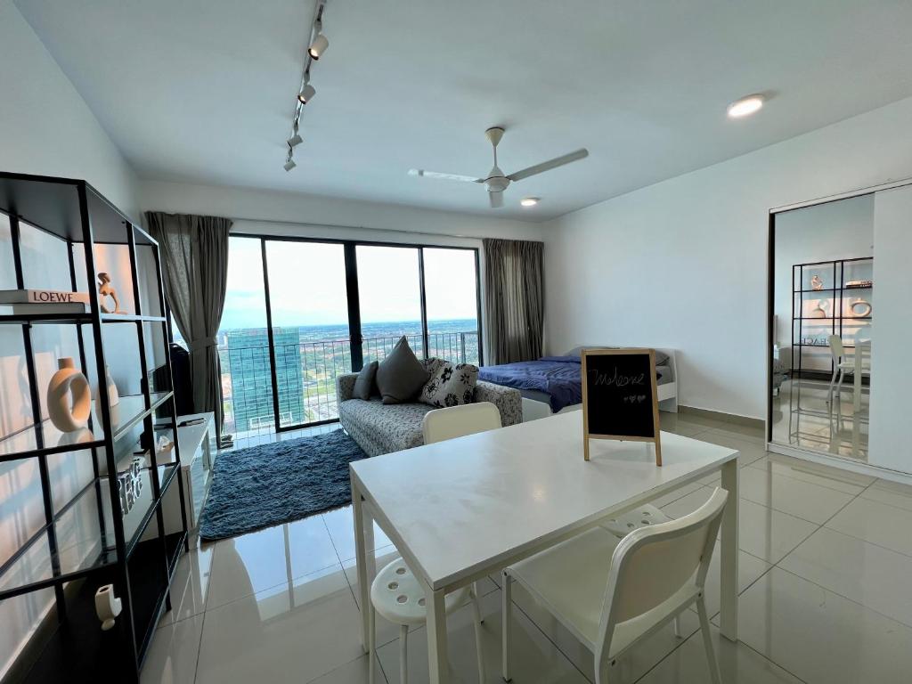 TREFOIL @ Setia Alam