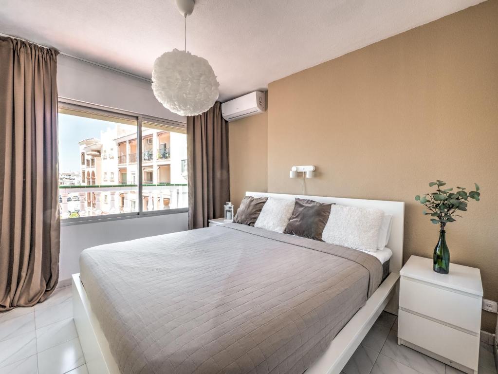 Fantastic penthouse with roof terrace in the heart of Nerja - 4