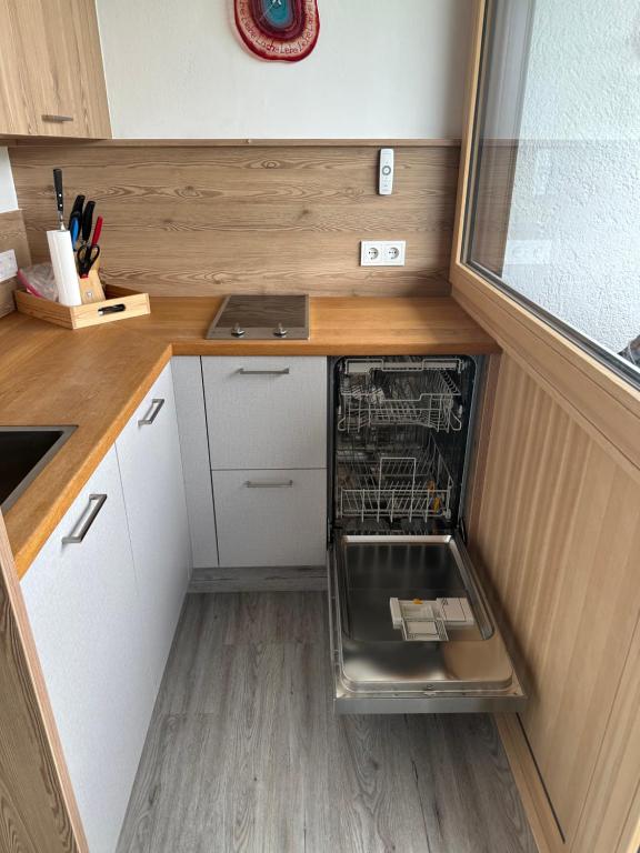 Romantic Mountains Apartment with Whirlpool - 4