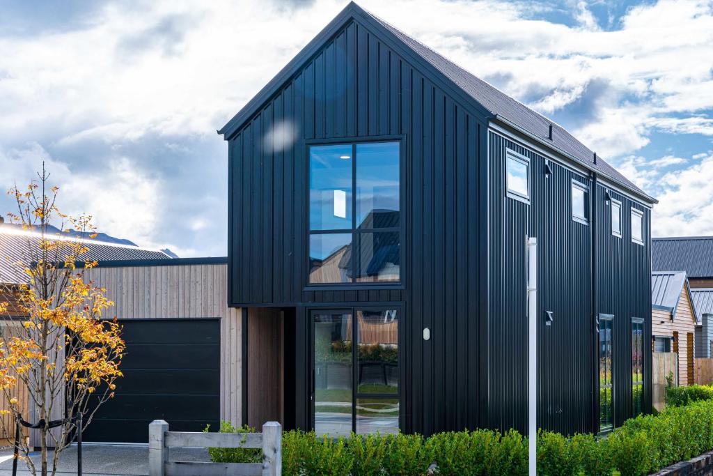 Amazing Alpine Views in Wanaka, Wanaka