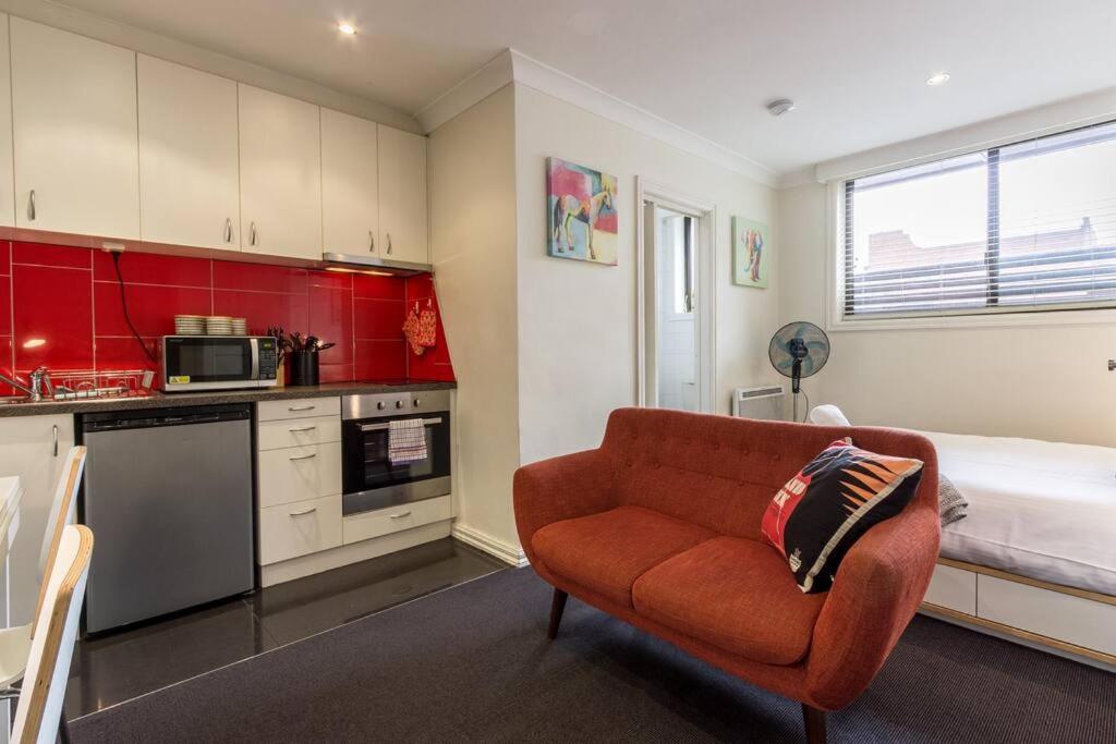 Studio Apartment in the heart of Fitzroy, Melbourne
