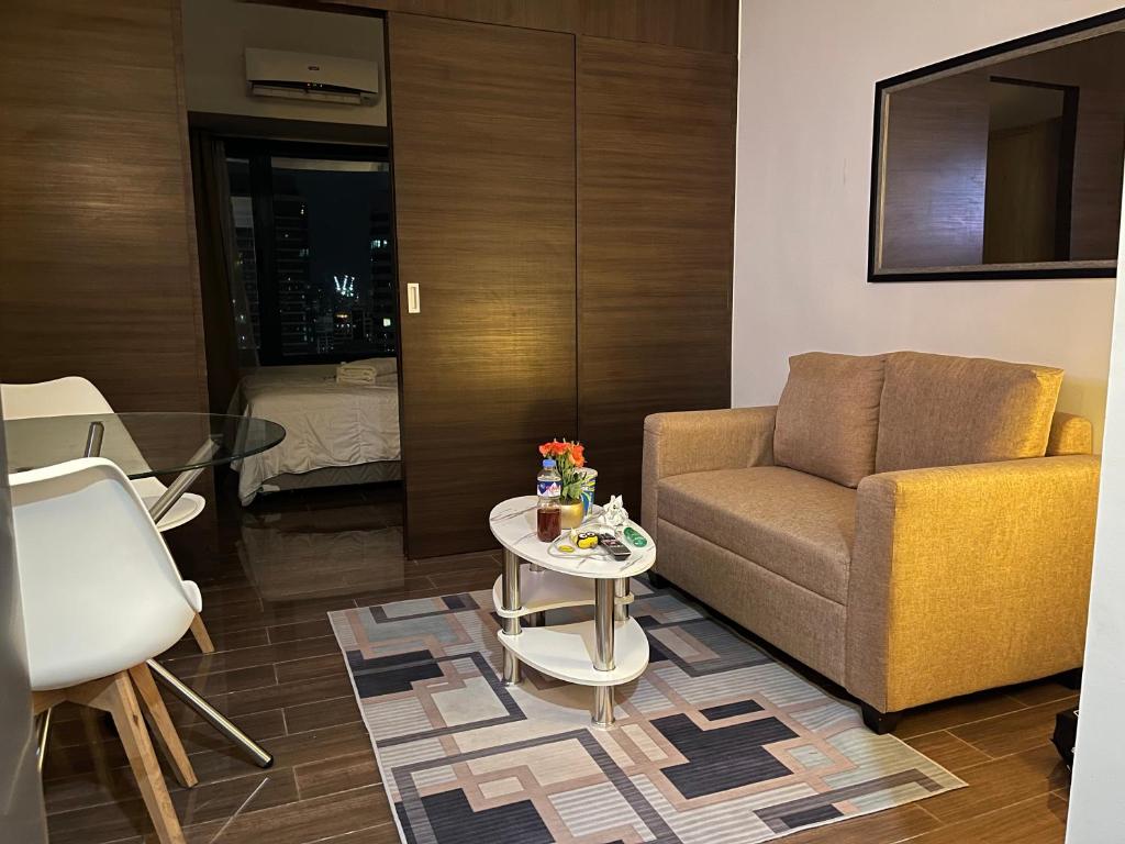 Destina Stays @Air Residences Makati, MetroManila, Manila