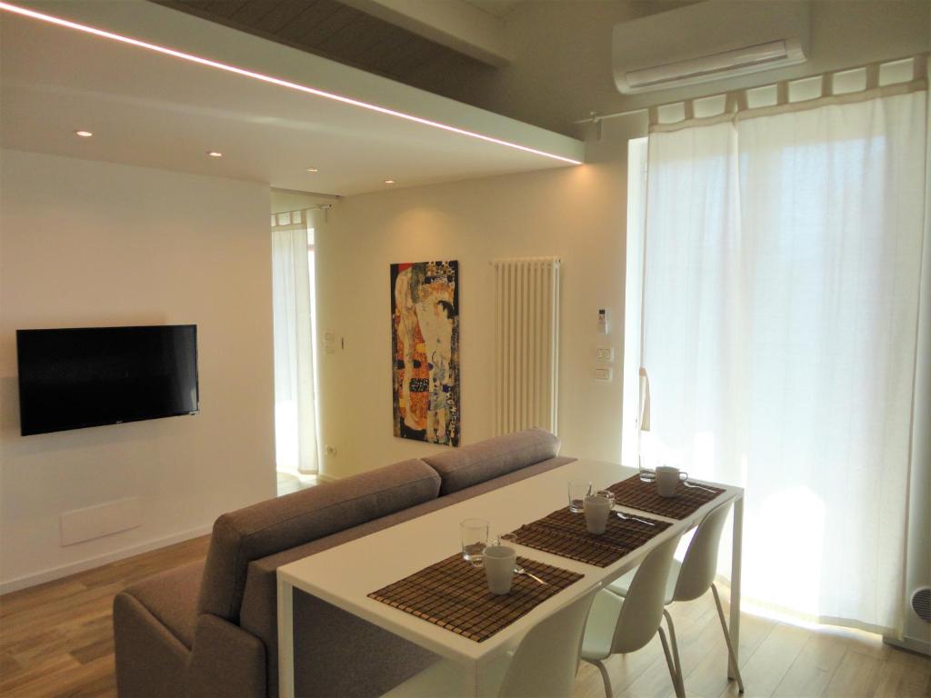 CASA KLIMT vicinissima al mare parcheggio privato gratuito se disponibile - 5