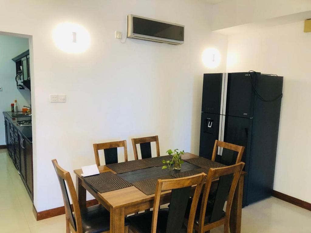 Ayodhya resort in Bambalapitiya, Sri Lanka reviews, prices