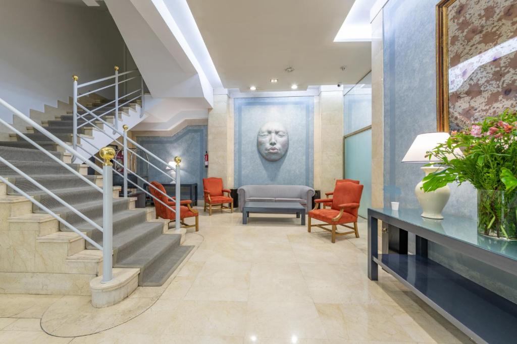 Espahotel Plaza de Espana photo