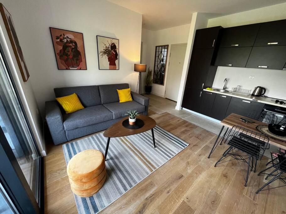Onebedroom apartment with a pool and jacuzzy - 4