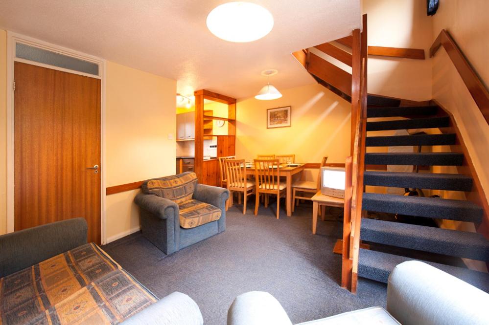 Tolroy Manor Holiday Park photo 2
